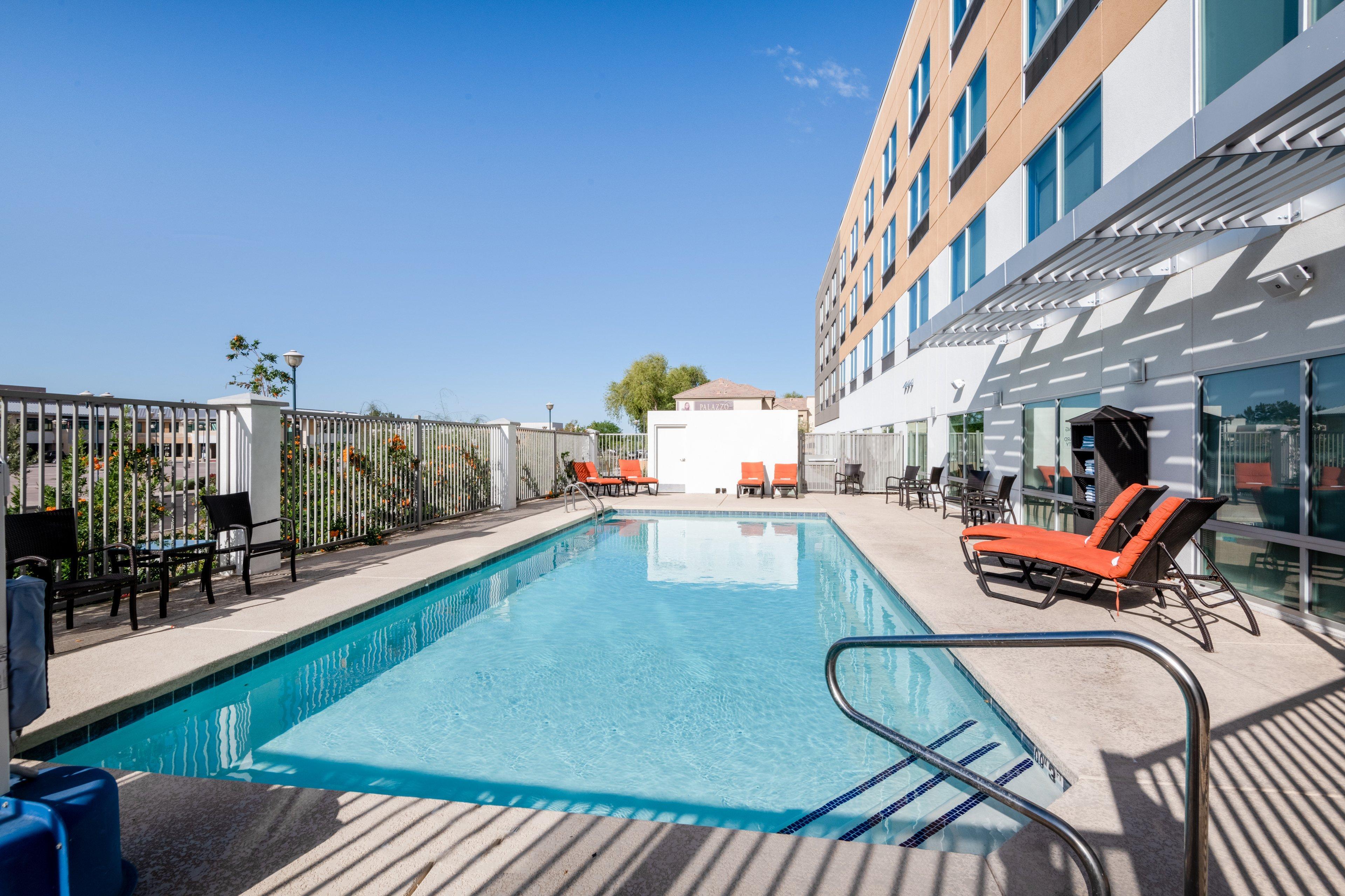 Holiday Inn Express & Suites - Phoenix - Airport North By Ihg Exterior foto